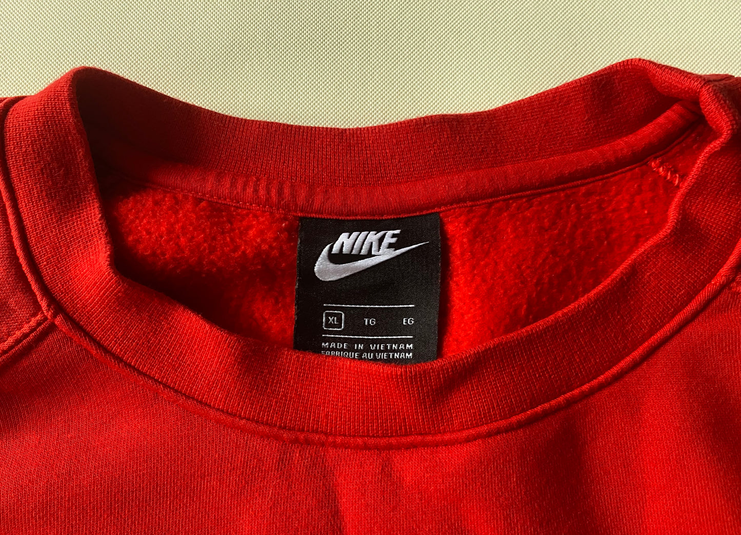 ✅ Pull Nike double swoosh, rouge, XL