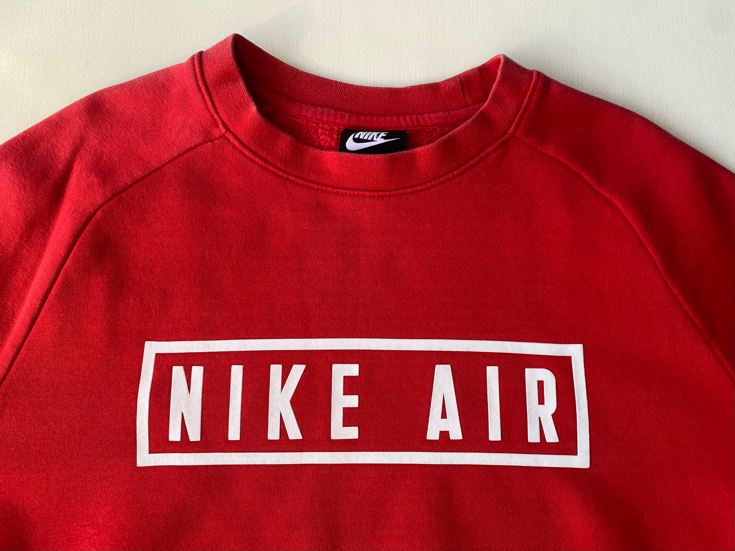 ✅ Pull Nike, rouge, M oversize
