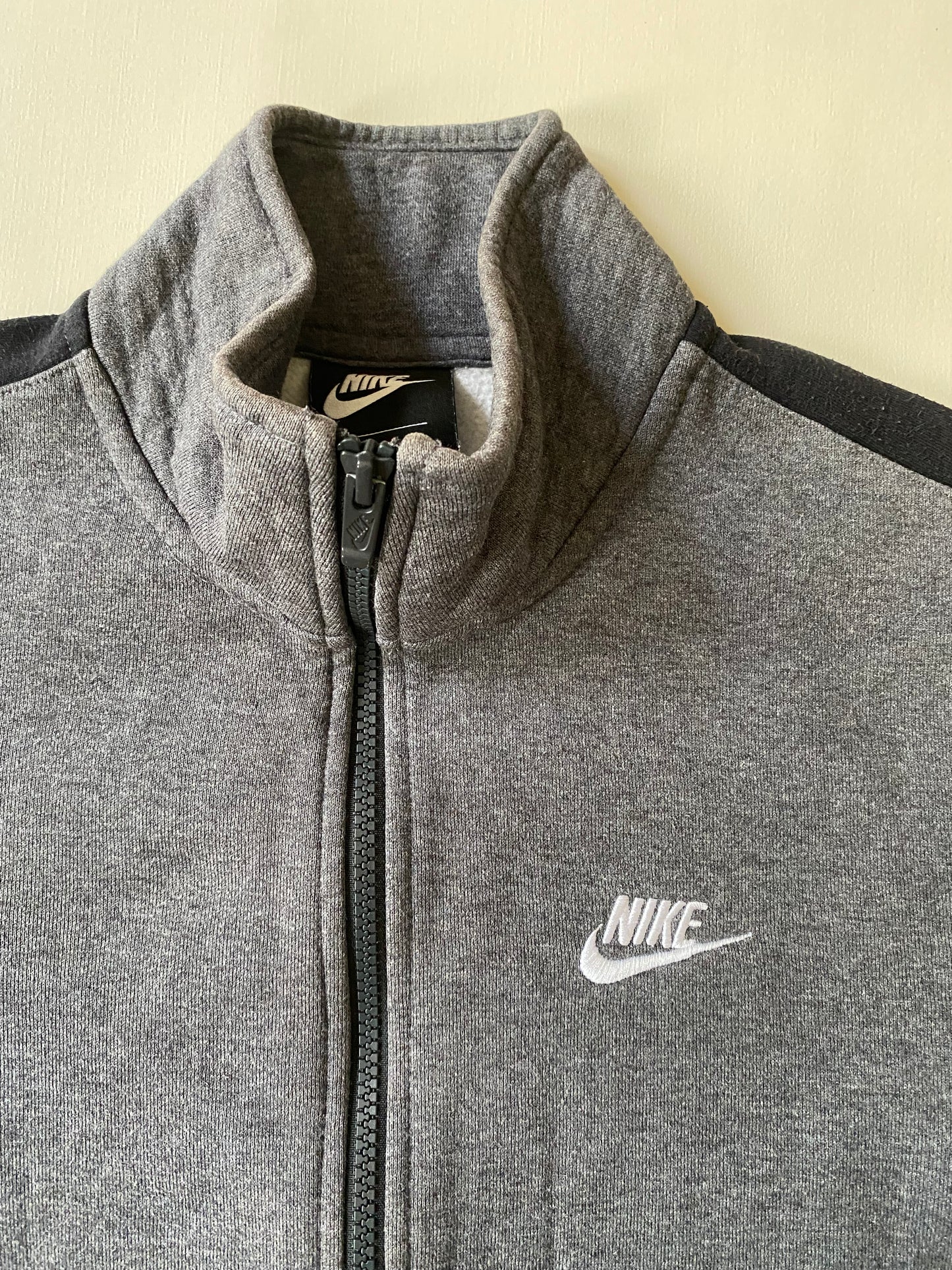 ✅ Pull zippé col camionneur Nike, gris, S