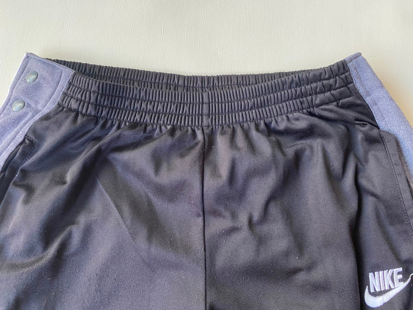 ✅ Pantalon Nike vintage boutons pression, noir, M légèrement cintré (38)