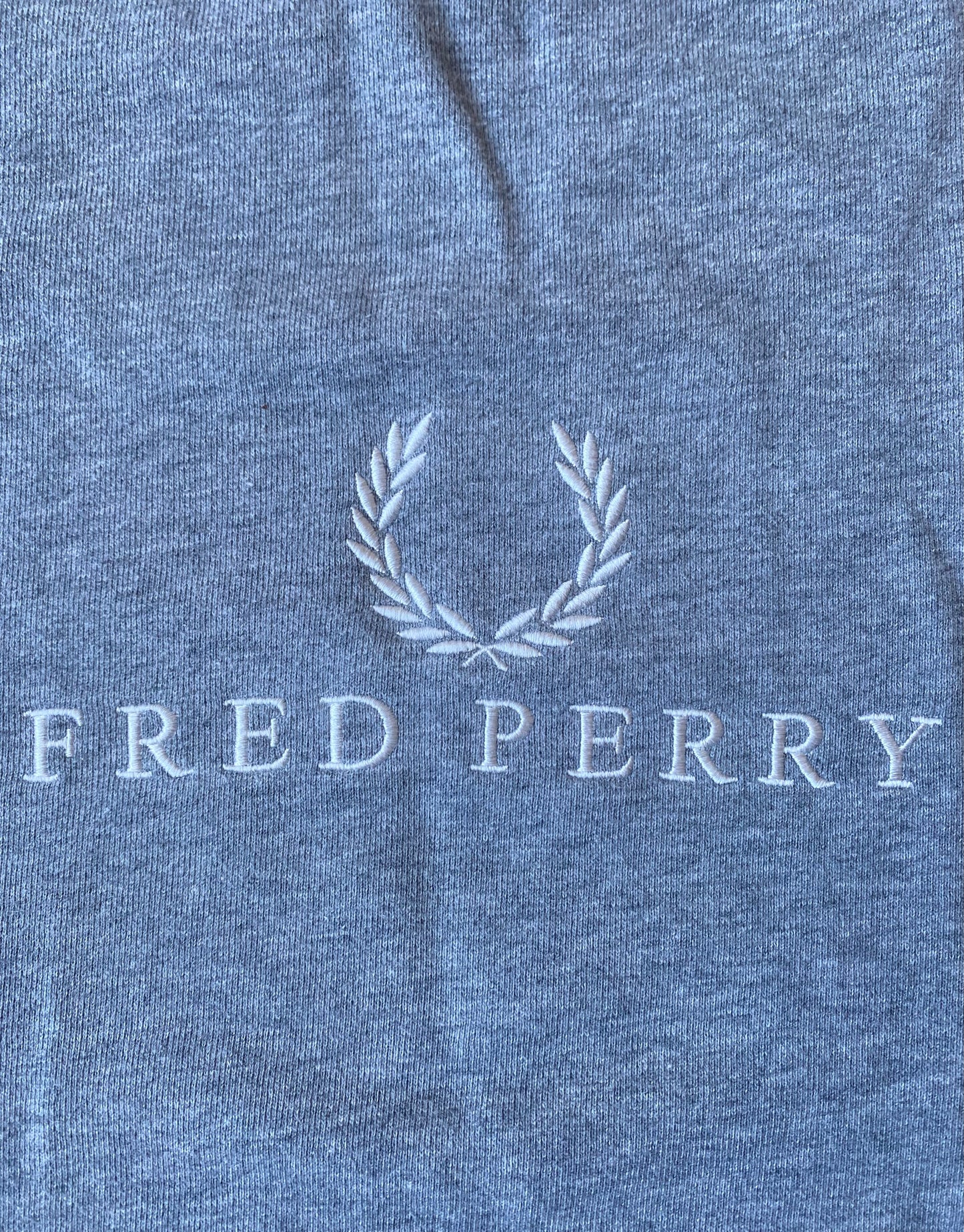 ✅ Pull fred Perry, gris, L