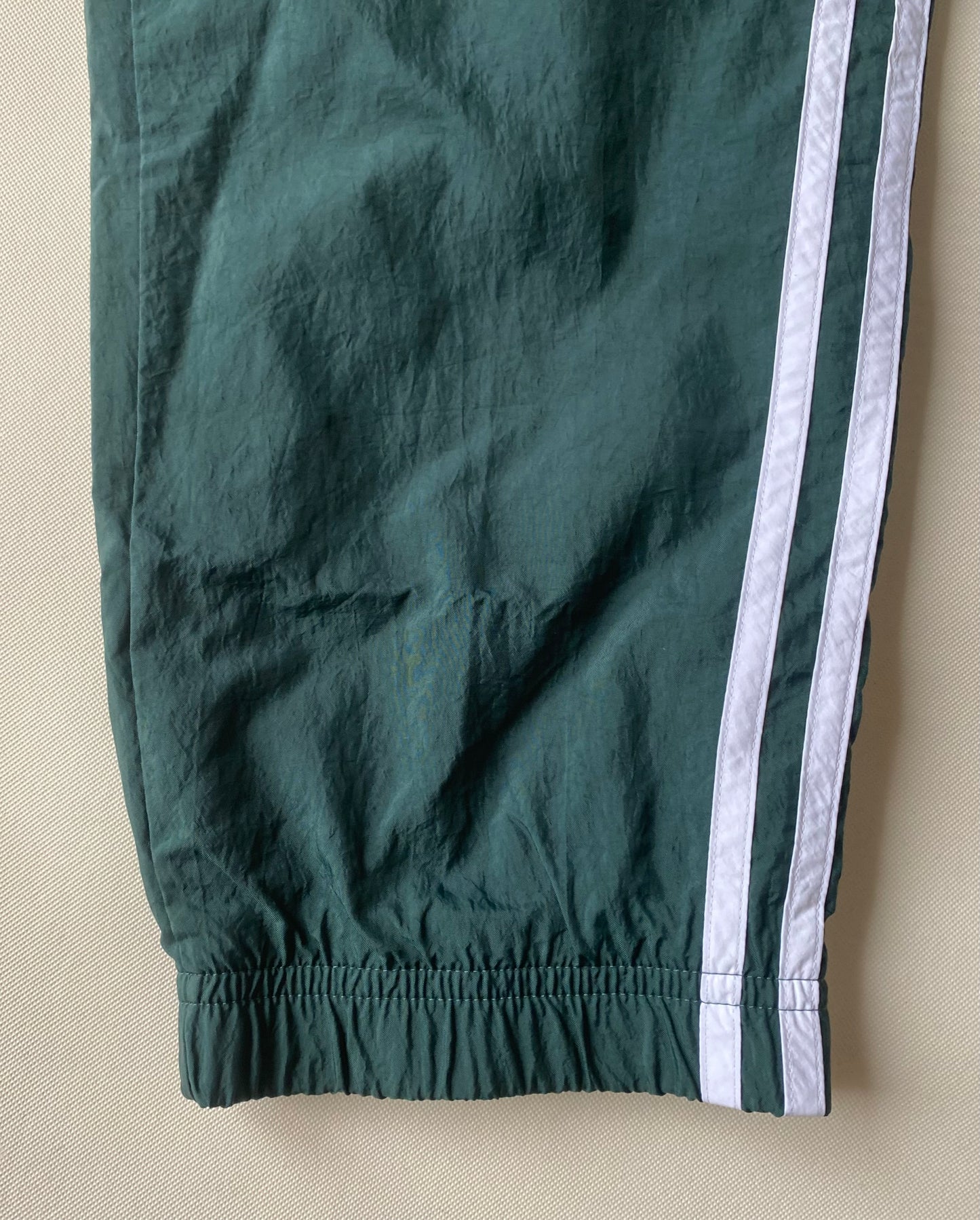 ✅ Pantalon jogging Adidas, vert / noir / blanc, M (38-40)