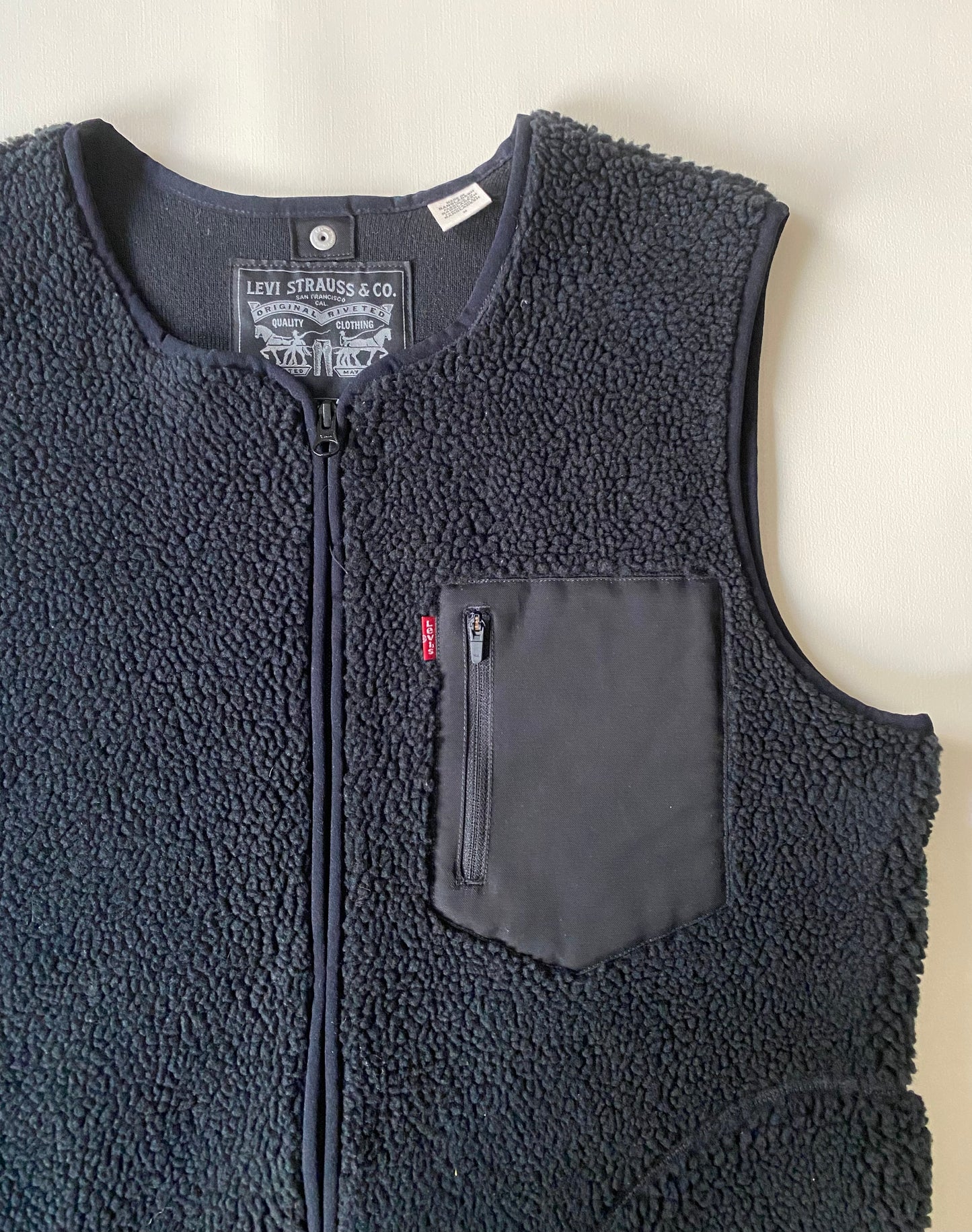 Gilet polaire sans manches Levi's, noire, M