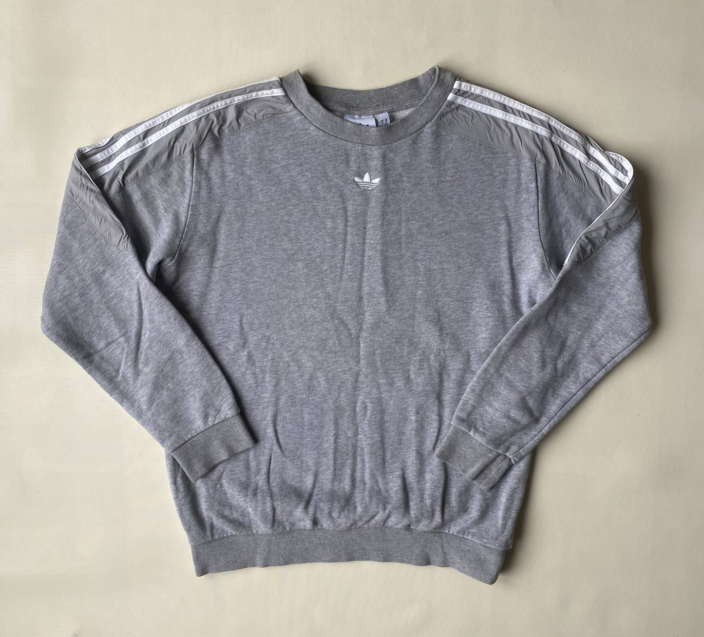 ✅ Pull Adidas, gris, M