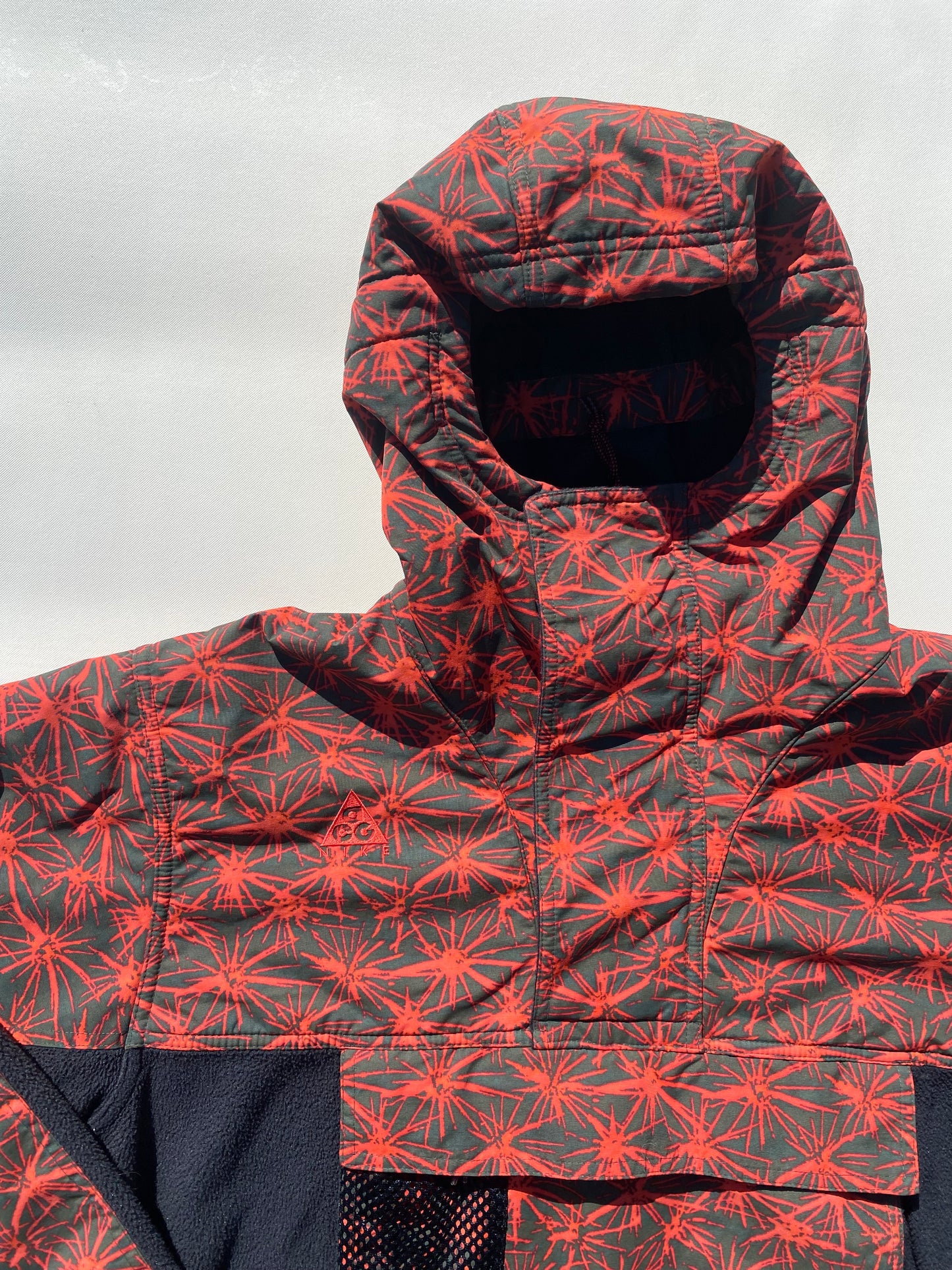 ✅ Veste polaire Nike ACG, noir et motifs rouges, XL