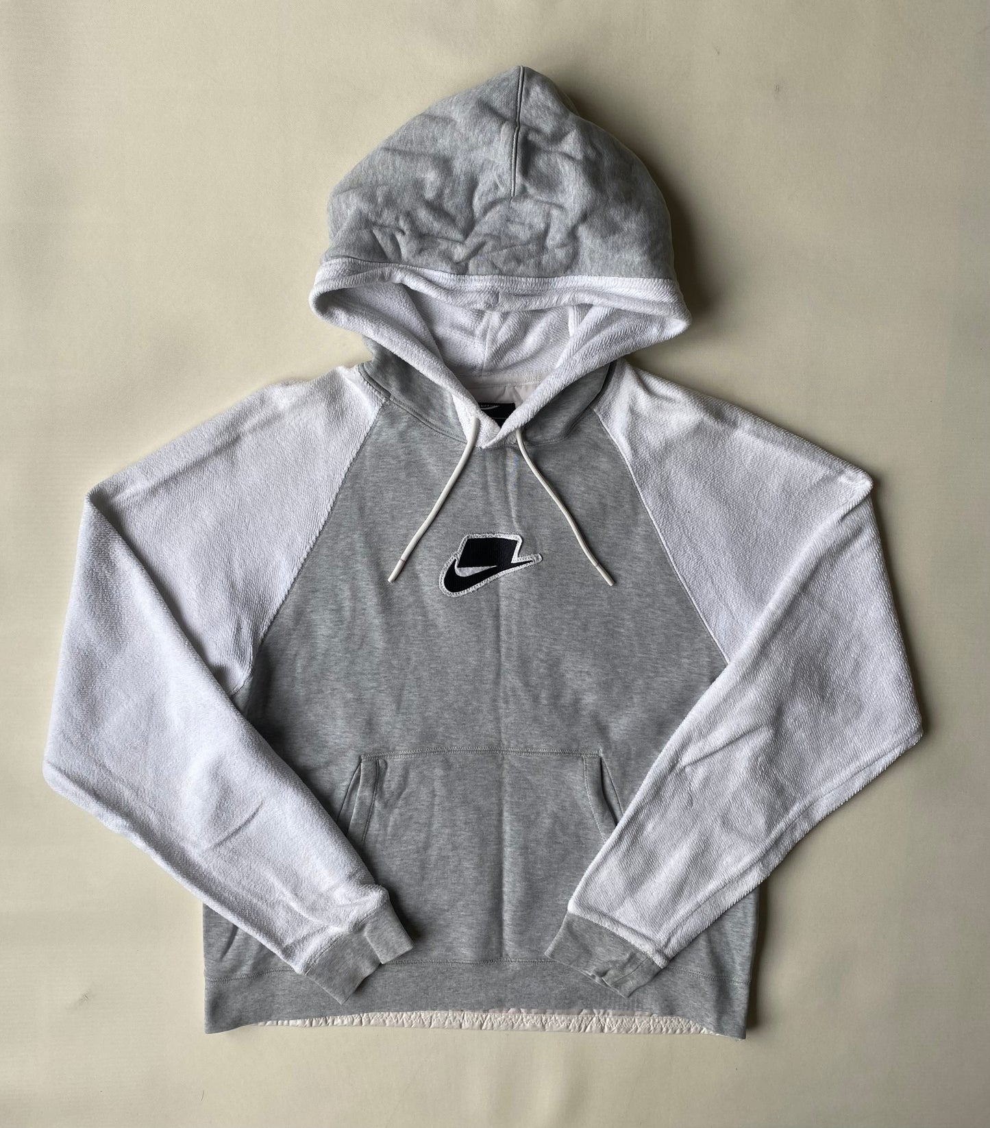 ✅ Hoodie Nike, gris / blanc, M