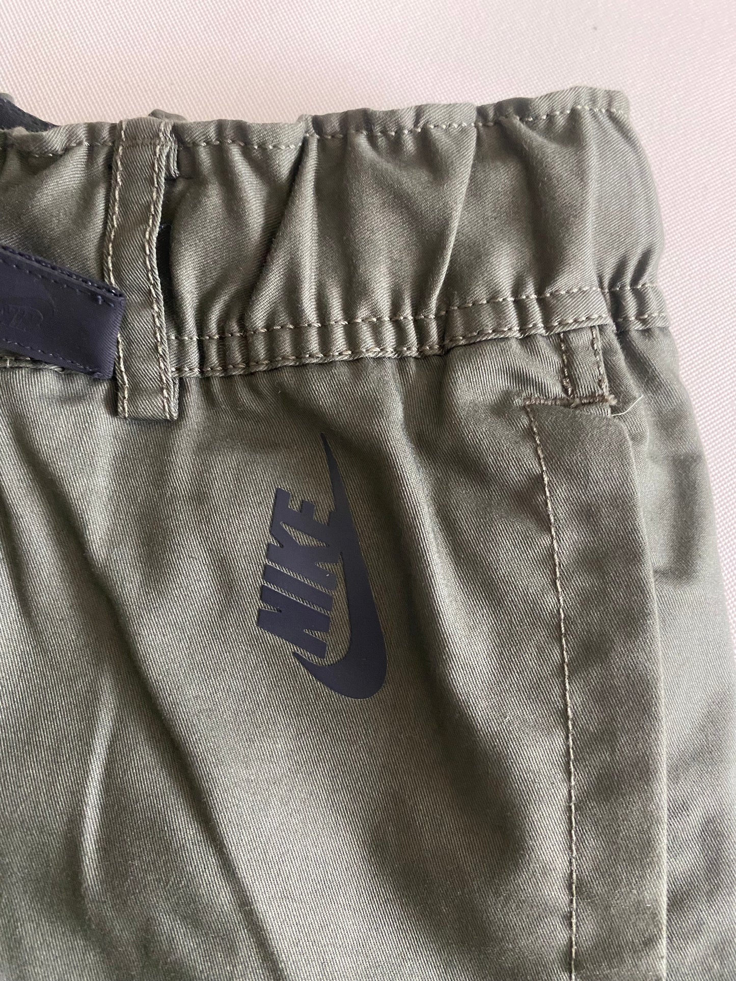 Pantalon Nike lab, vert olive, S (36-38)