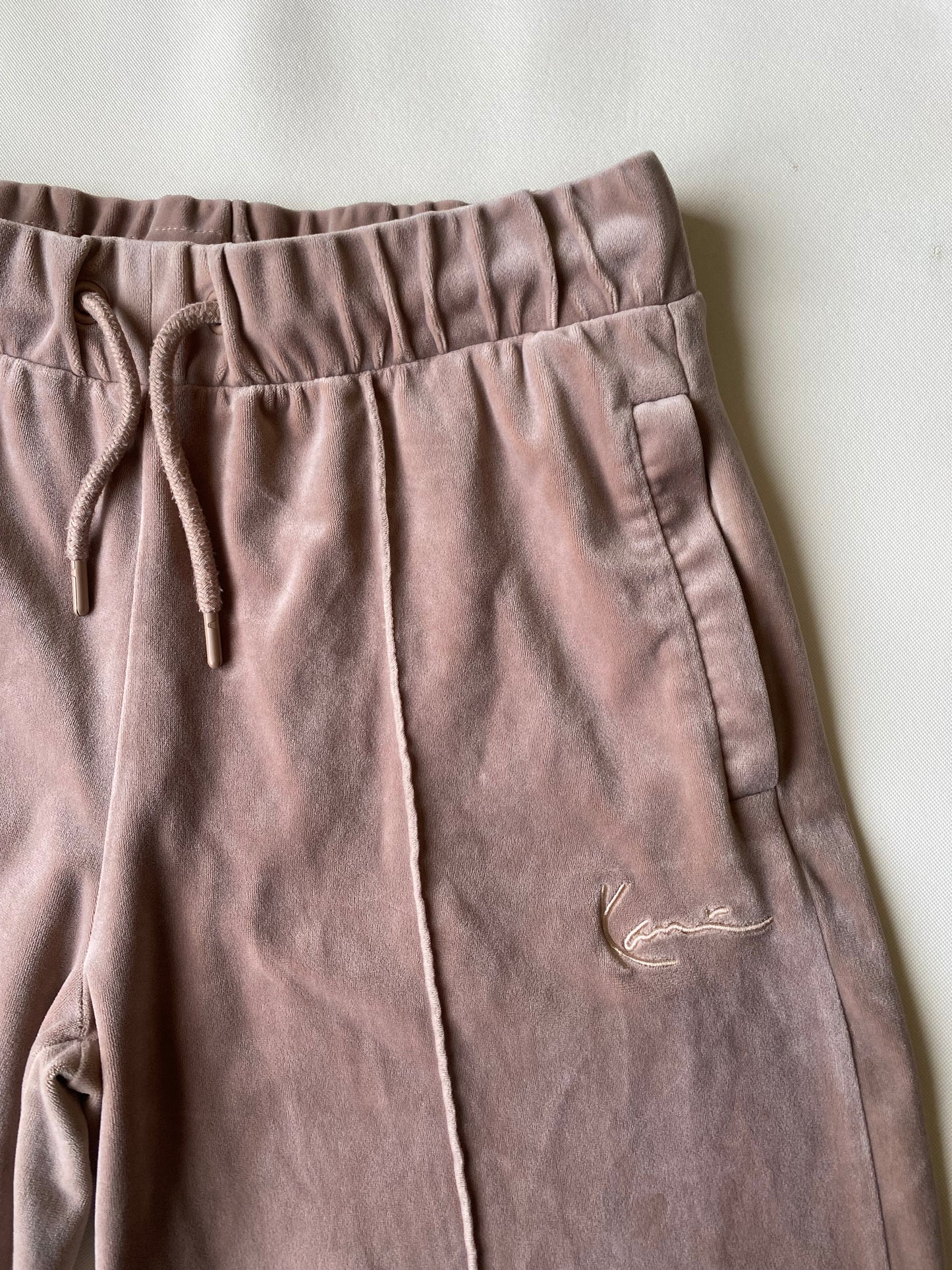 ✅ Pantalon jogging peau de pêche Karl Kani, couleur pêche, M (38-40)