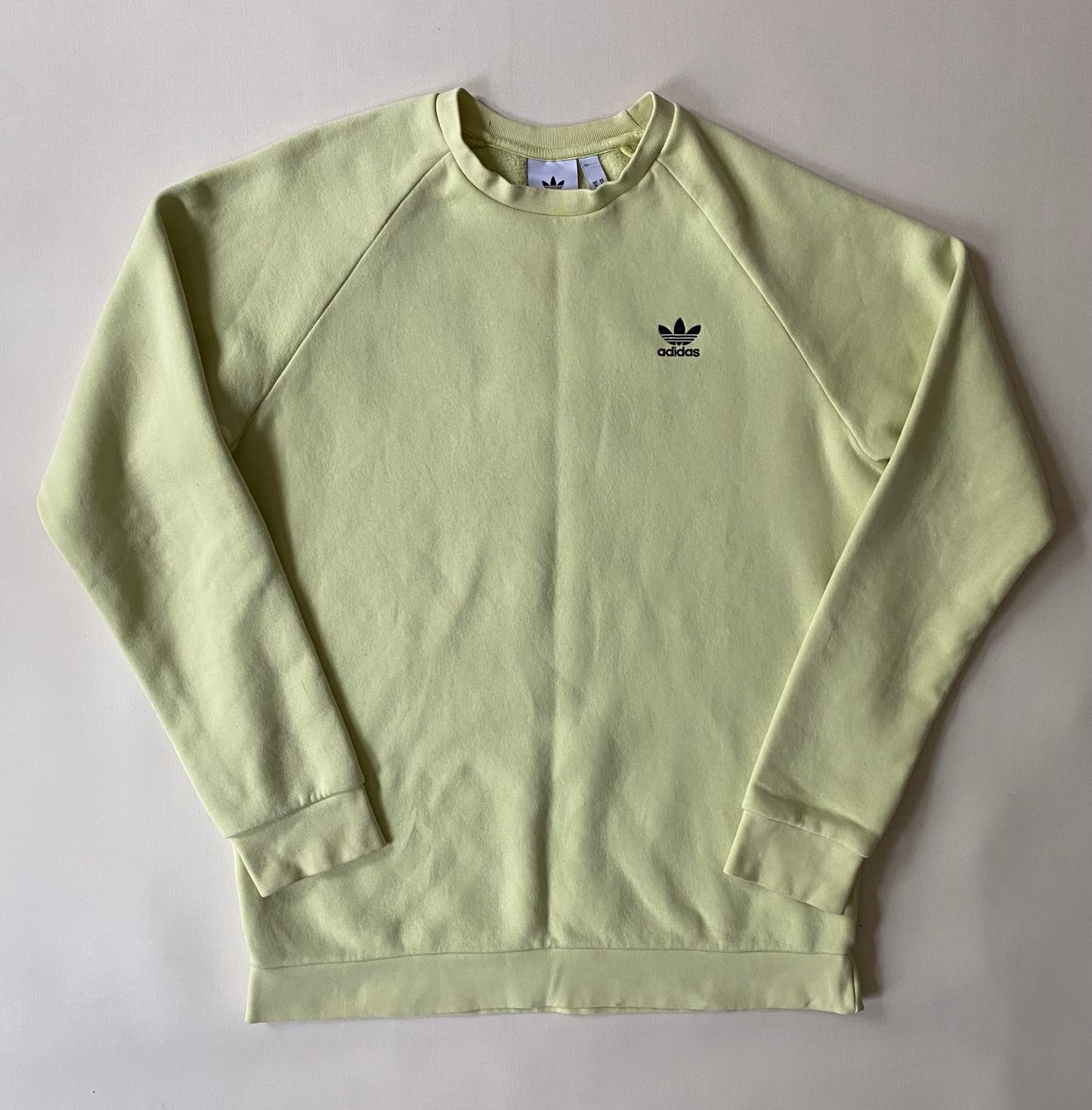 Pull Adidas, vert anis, M légèrement oversize