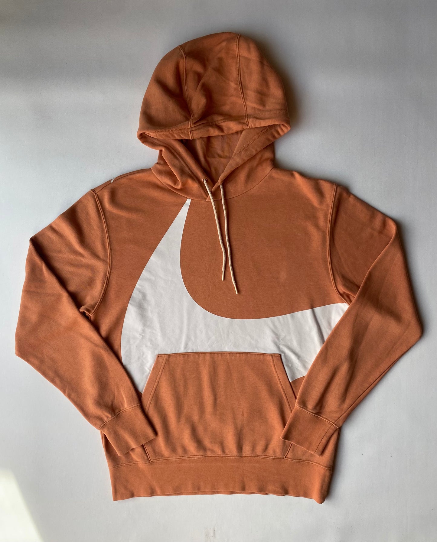 Pull à capuche Nike, pêche, M légèrement oversize