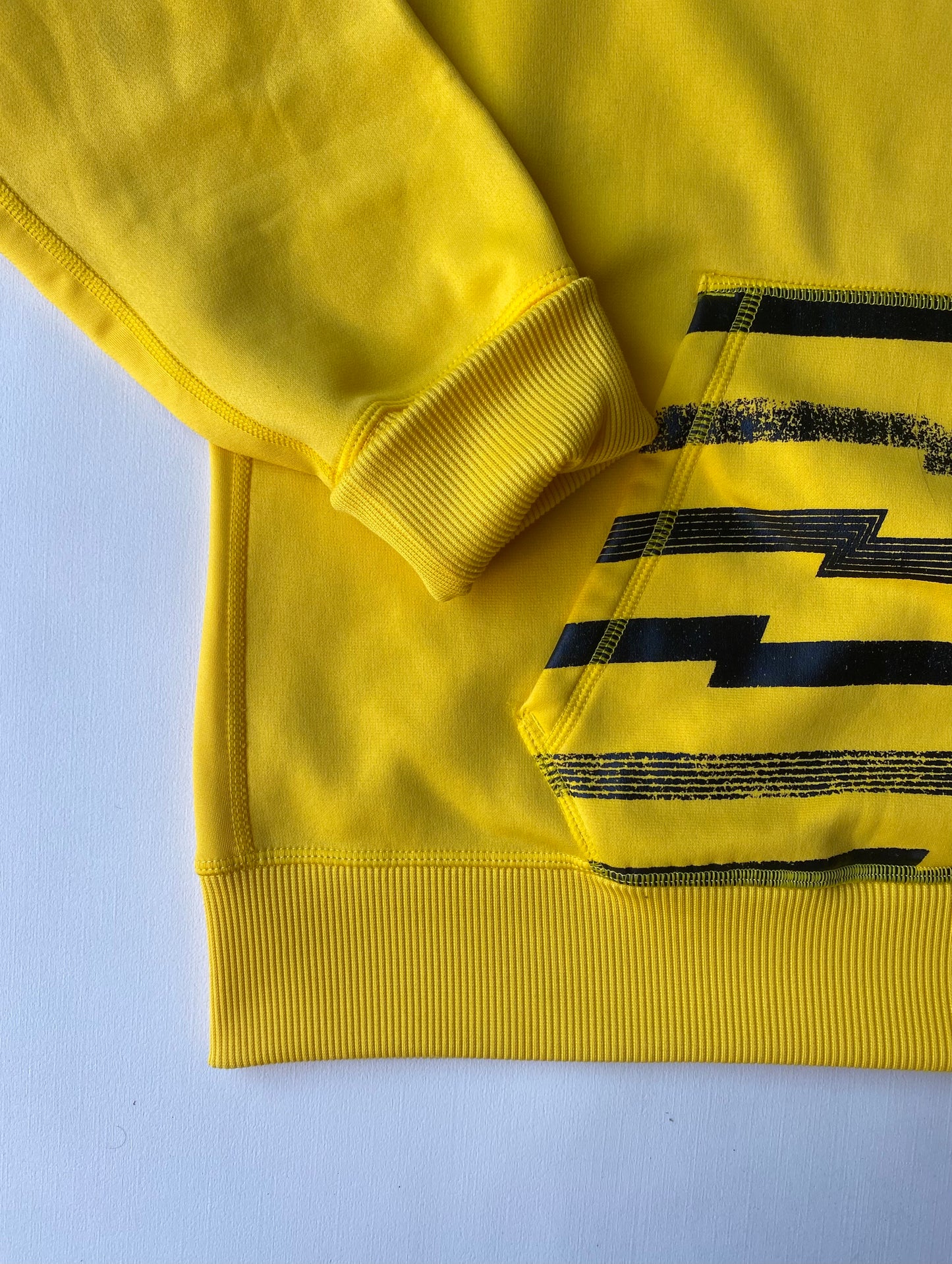 Pull à capuche Nike, jaune et noir, XL légèrement cintré