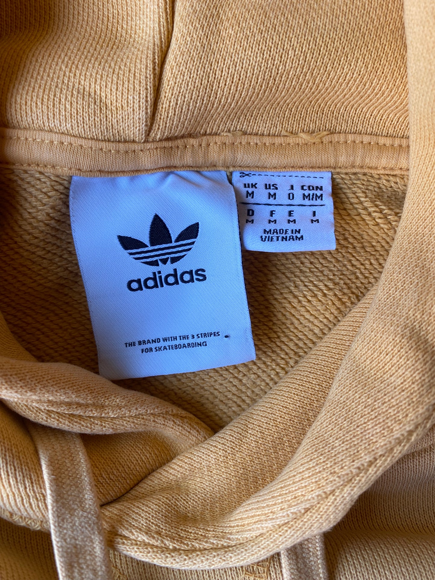 Pull à capuche Adidas, logo fantôme, pêche, M légèrement oversize