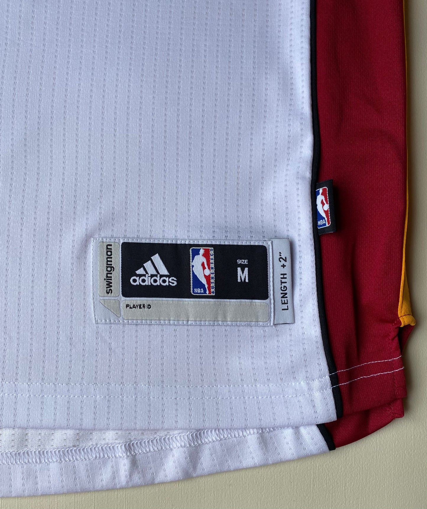 Maillot de basket Adidas, Miami Heat, Winslow, blanc/rouge