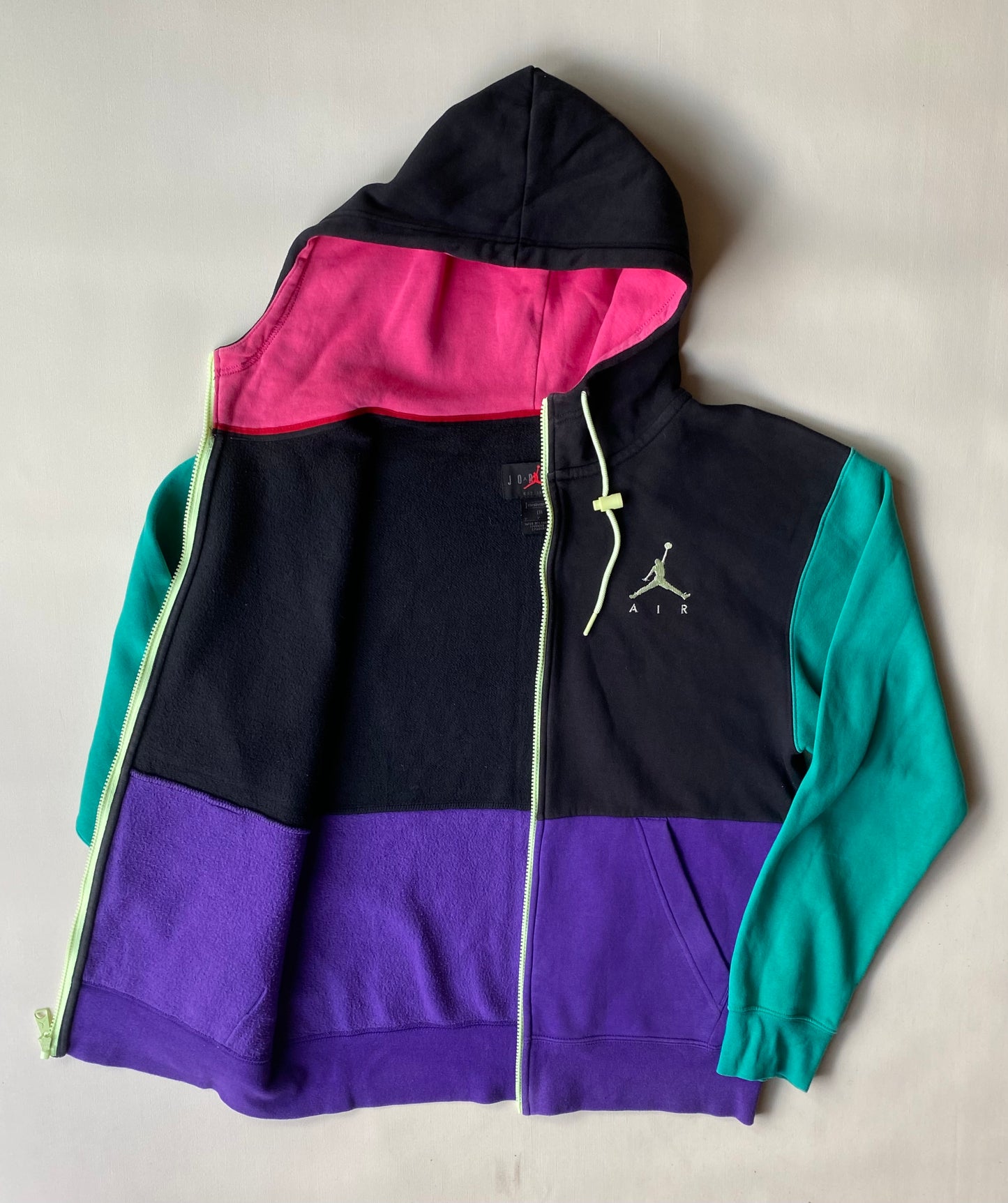 Pull à capuche zippé Jordan, noir / turquoise / violet, S légèrement oversize