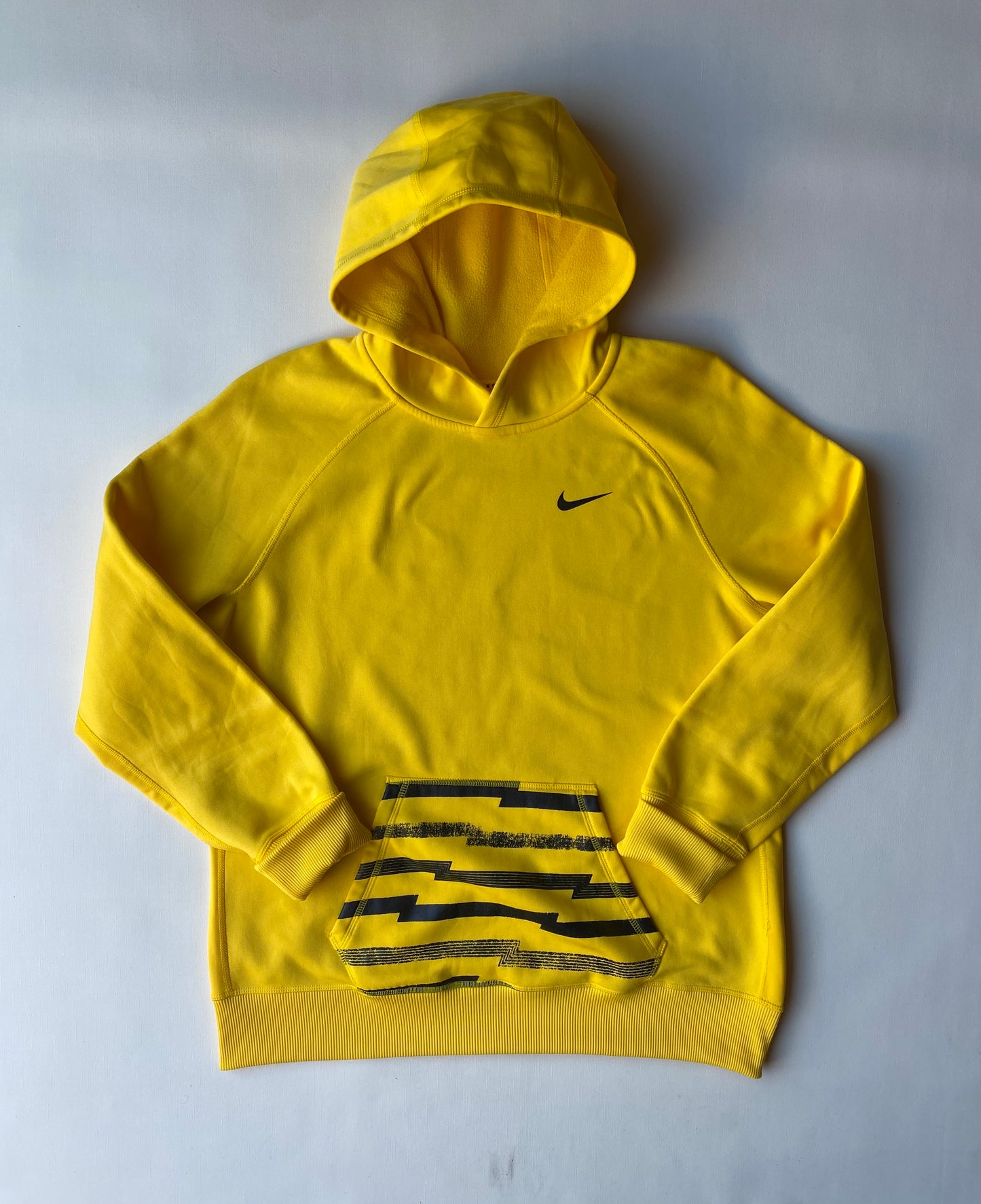 Pull à capuche Nike, jaune et noir, XL légèrement cintré