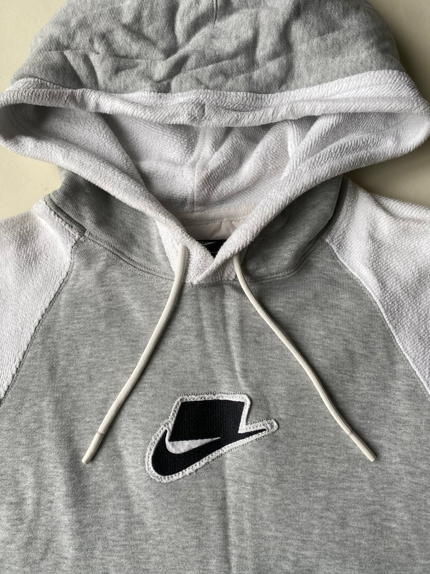 ✅ Hoodie Nike, gris / blanc, M