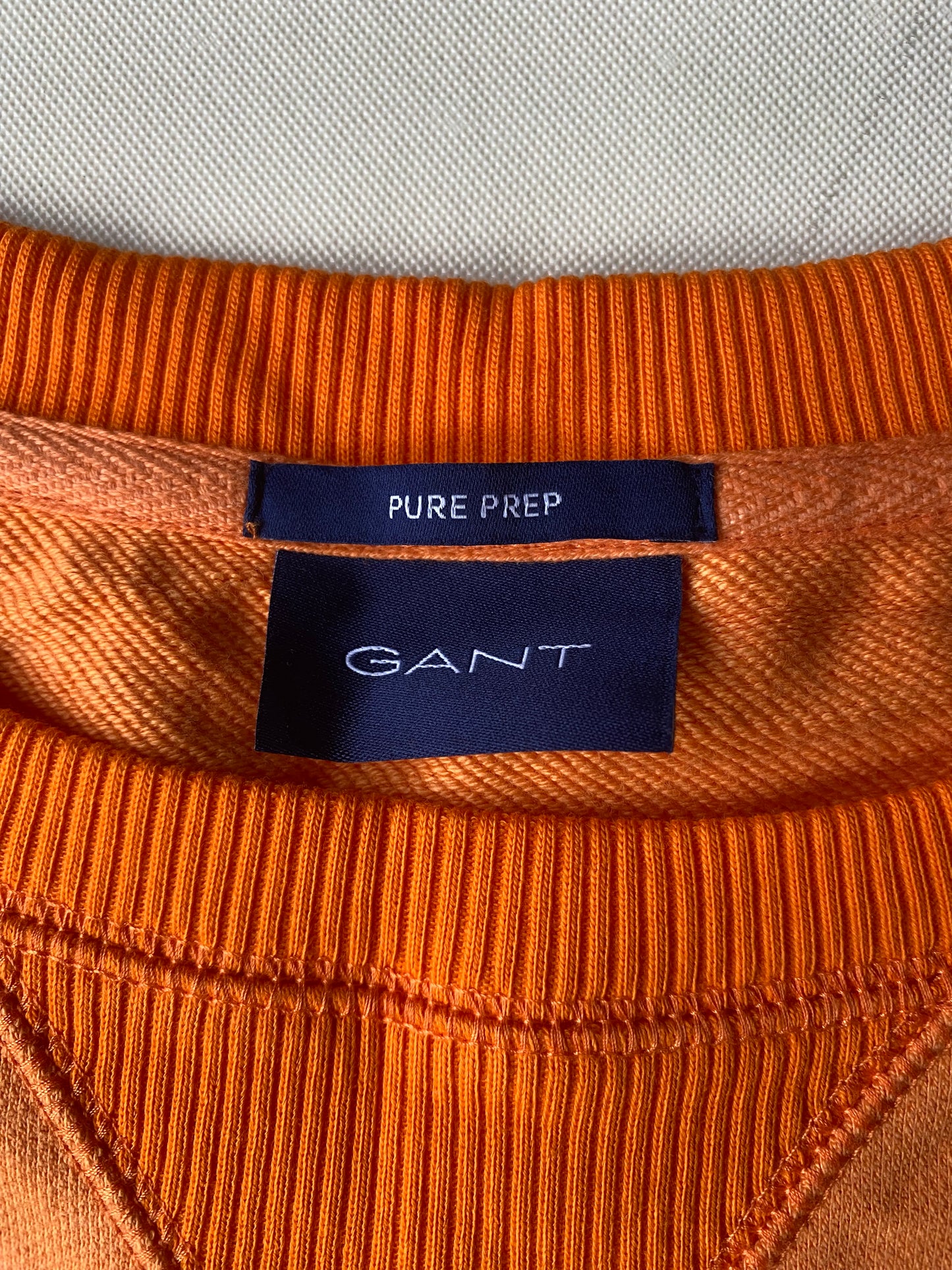 ✅ Pull Gant, orange, M