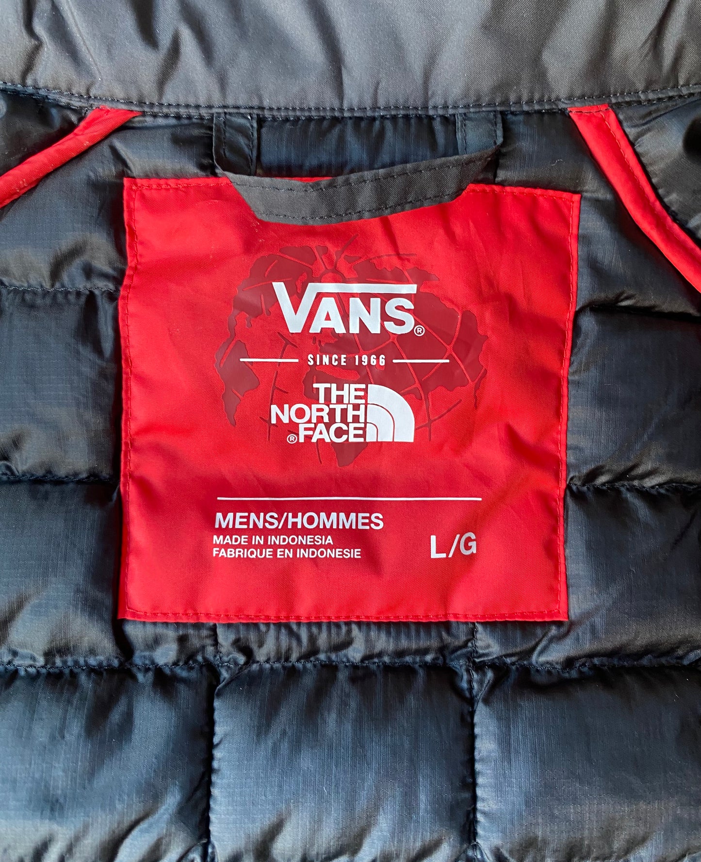 Veste Vans X The North Face, rouge et noir, L légèrement oversize