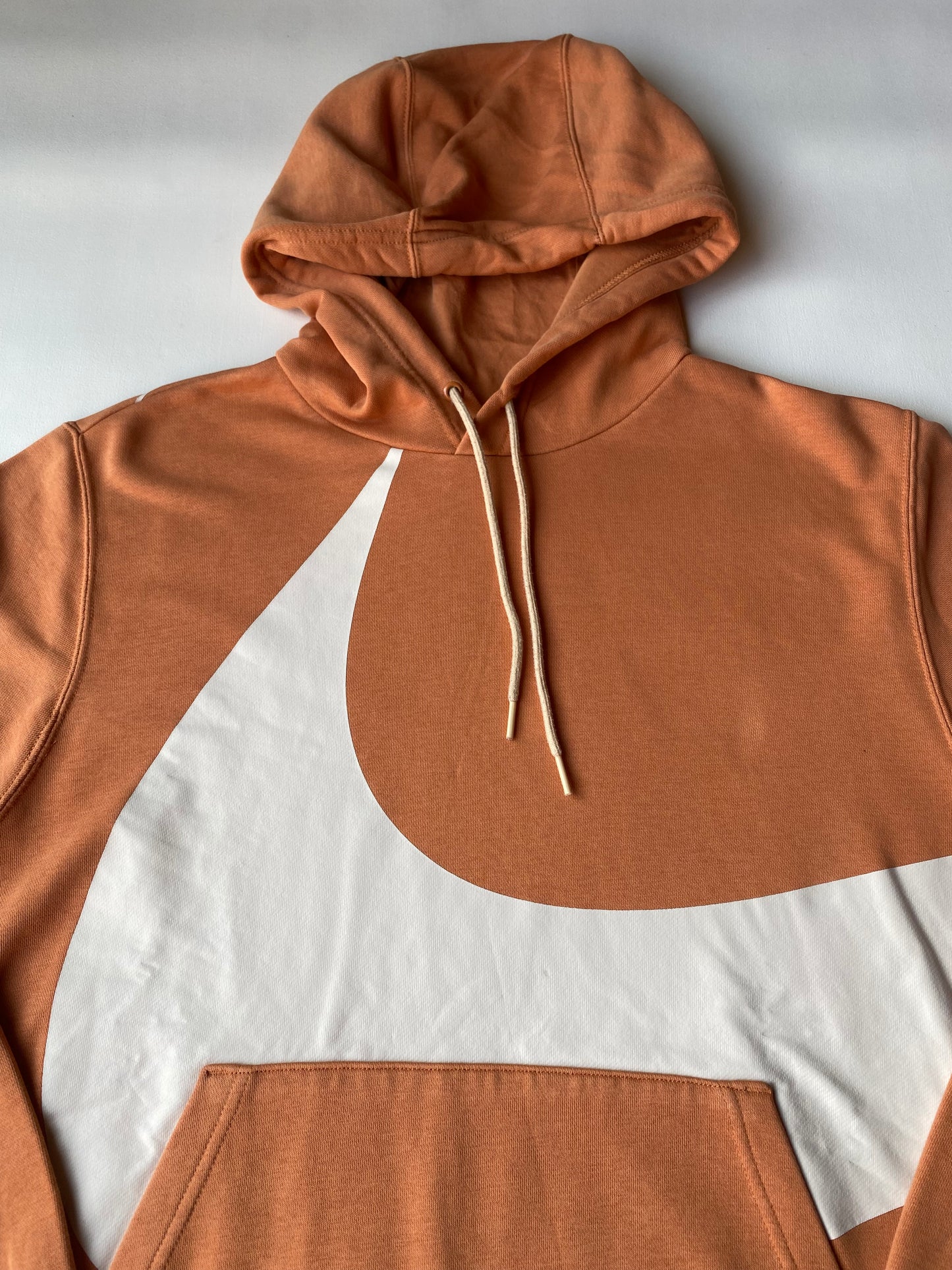 Pull à capuche Nike, pêche, M légèrement oversize