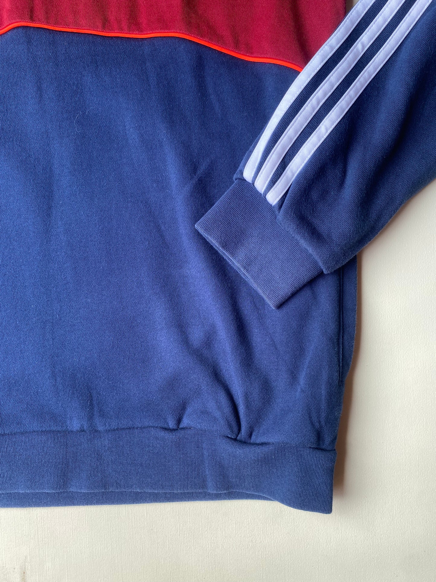 Pull à capuche Adidas, bleu marine et bordeaux, M