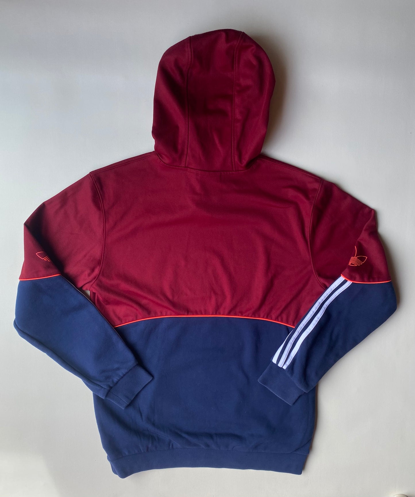 Pull à capuche Adidas, bleu marine et bordeaux, M