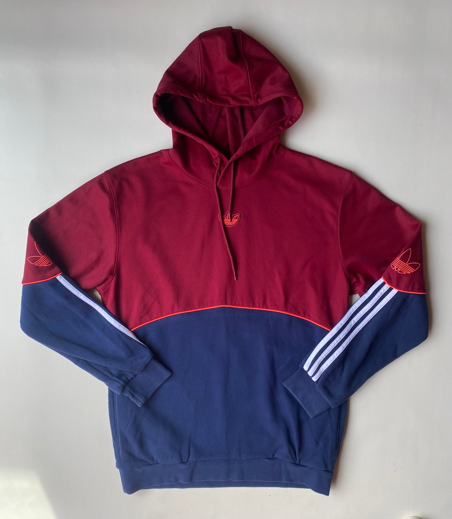 Pull à capuche Adidas, bleu marine et bordeaux, M