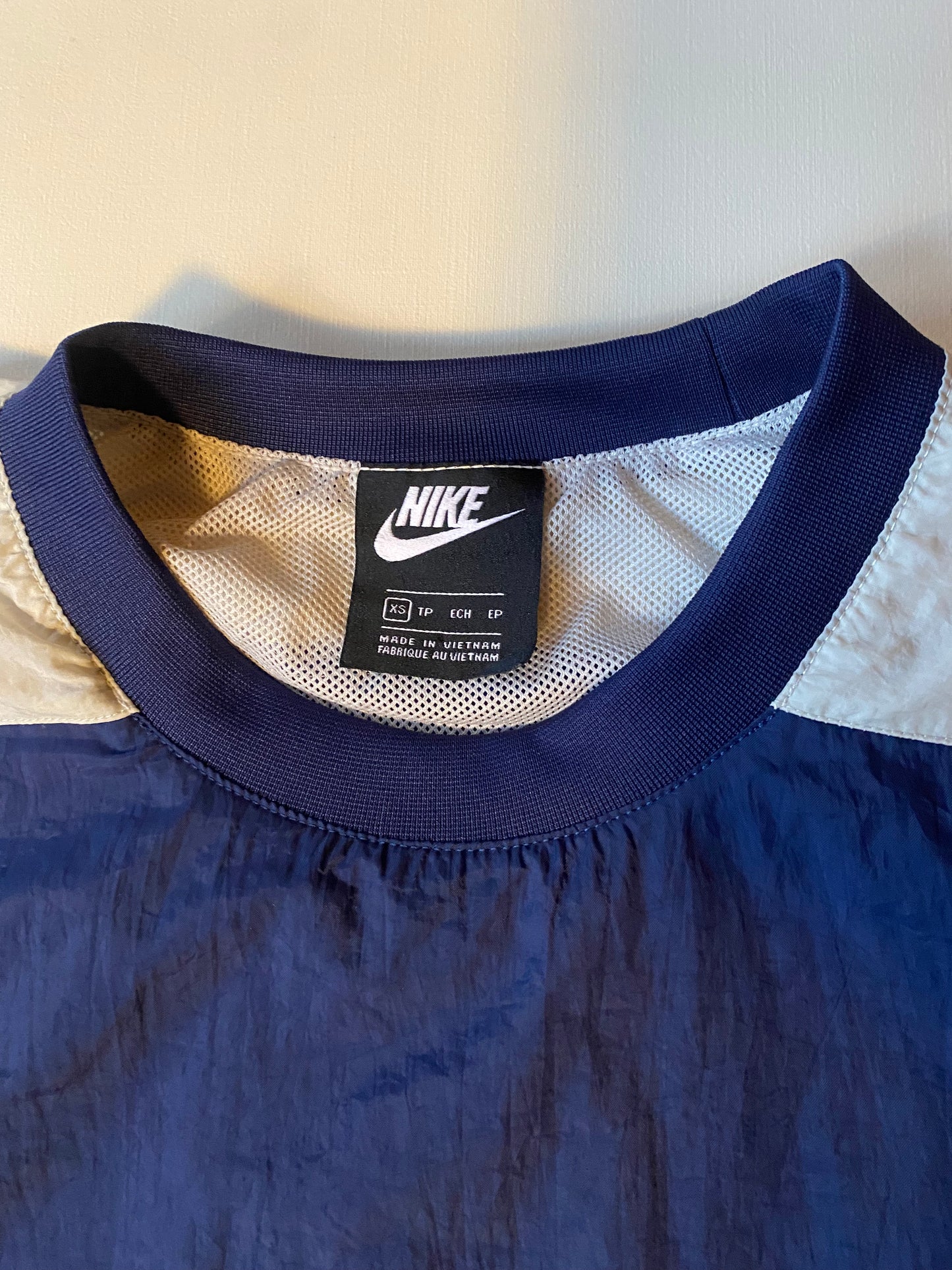 Pull coupe-vent / pluie Nike, Bleu et blanc, XS oversize