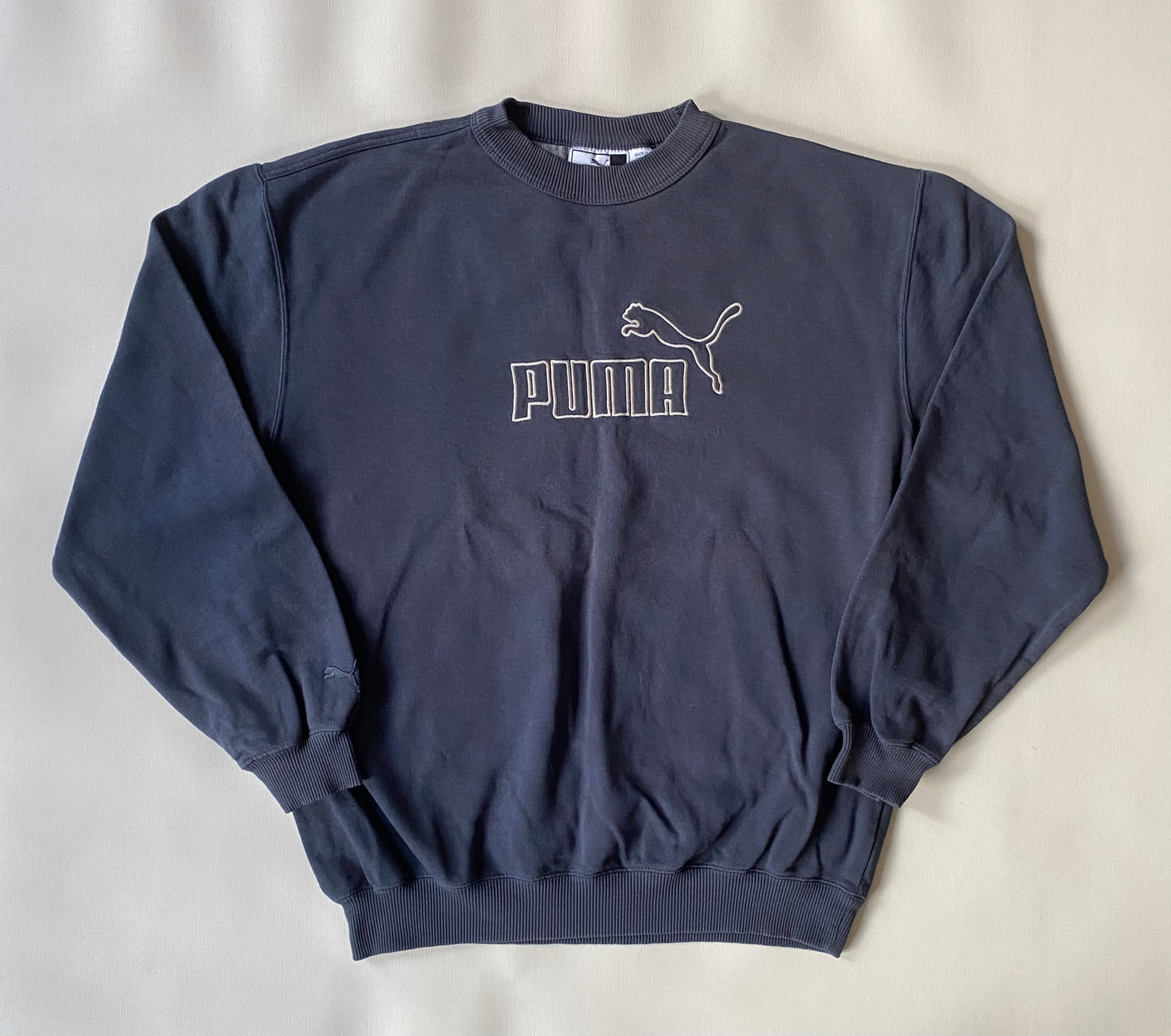 Pull vintage Puma, bleu marine, S légèrement oversize