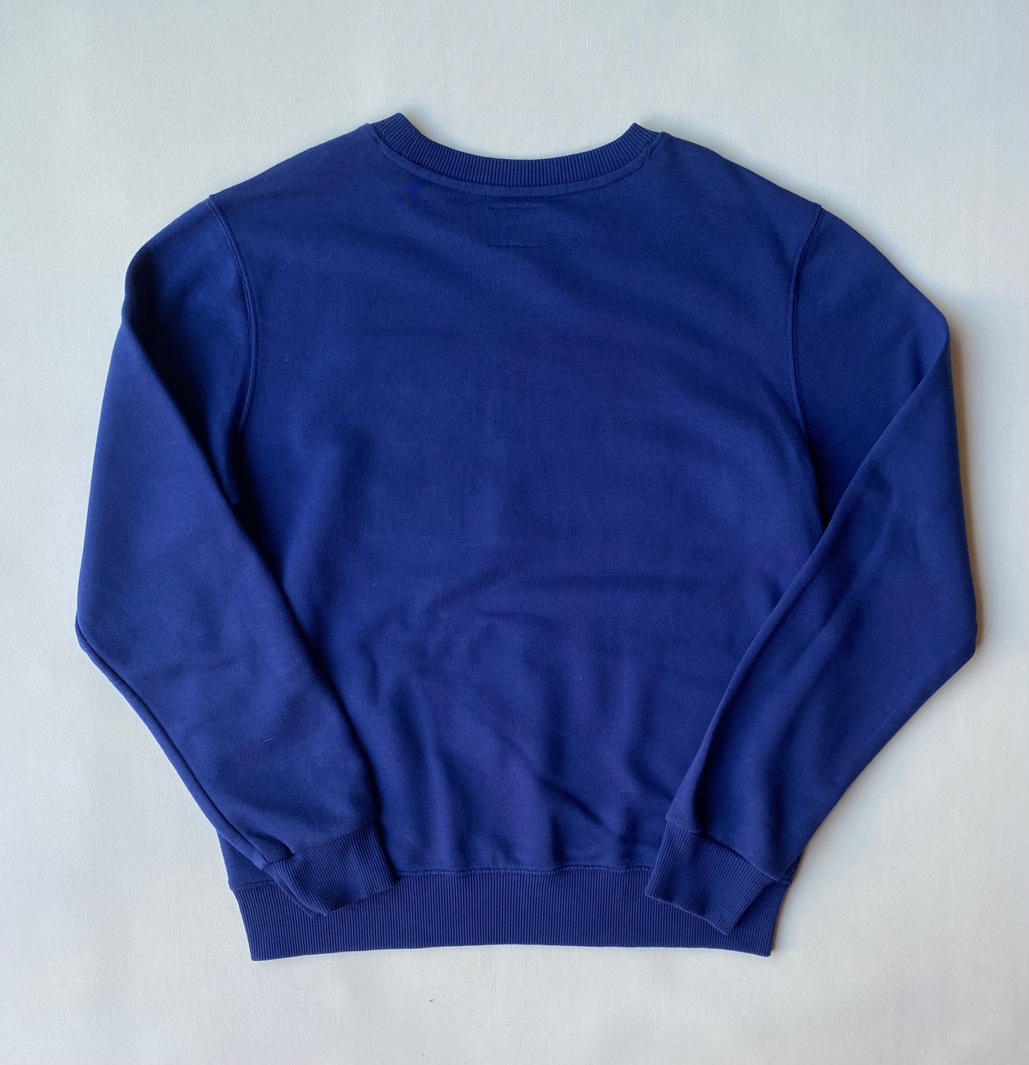 Pull Tommy Hilfiger brodé, bleu marine, M légèrement oversize