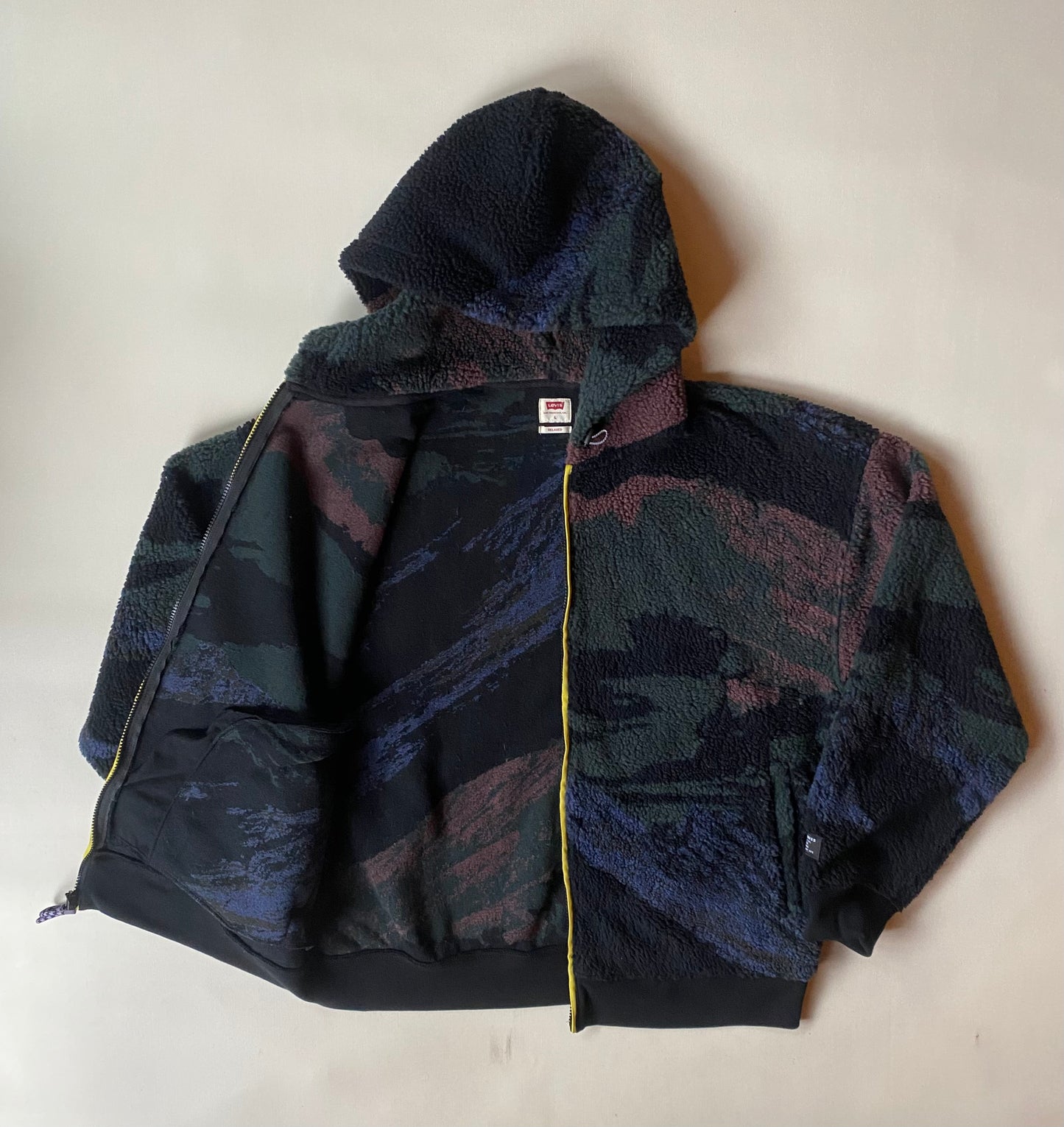 Veste polaire à capuche Levi's, noir / camouflage, L oversize