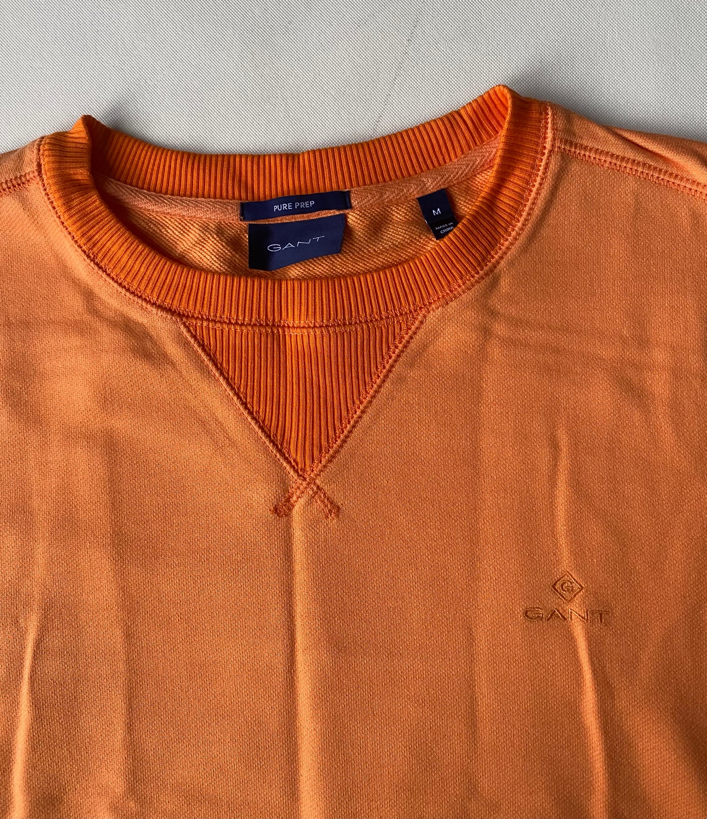 ✅ Pull Gant, orange, M