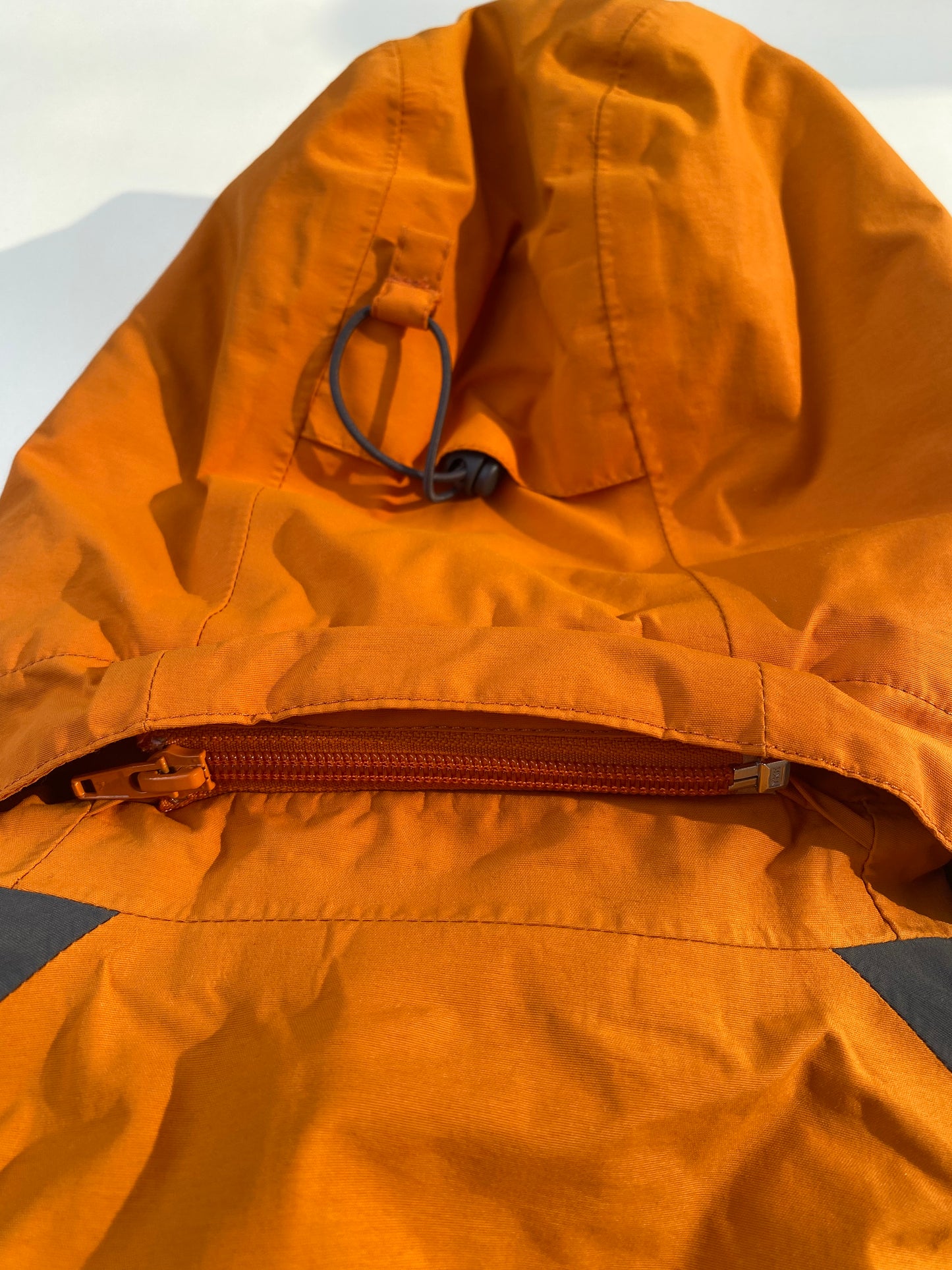 Veste goretex Salomon, orange/blanc/gris, M légèrement oversize